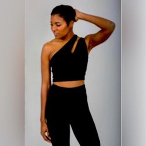NWOT Kira Grace One Shoulder Crop Top, Size Small